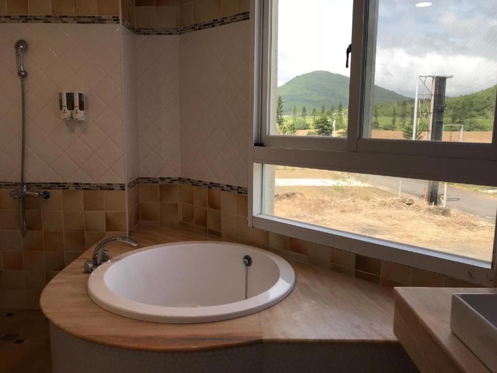 Island On The Sea Apartment Kenting Luaran gambar